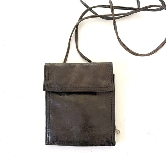 Kenneth Cole Unisex Leather Travel /  Crossbody Bag - Picture 1 of 4
